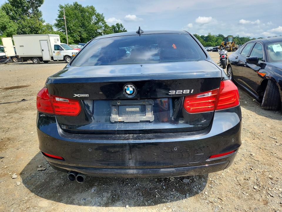 67063996 :رقم المزاد ، WBA3B5G53FNS19355 vin ، 2015 Bmw 328 مزاد بيع