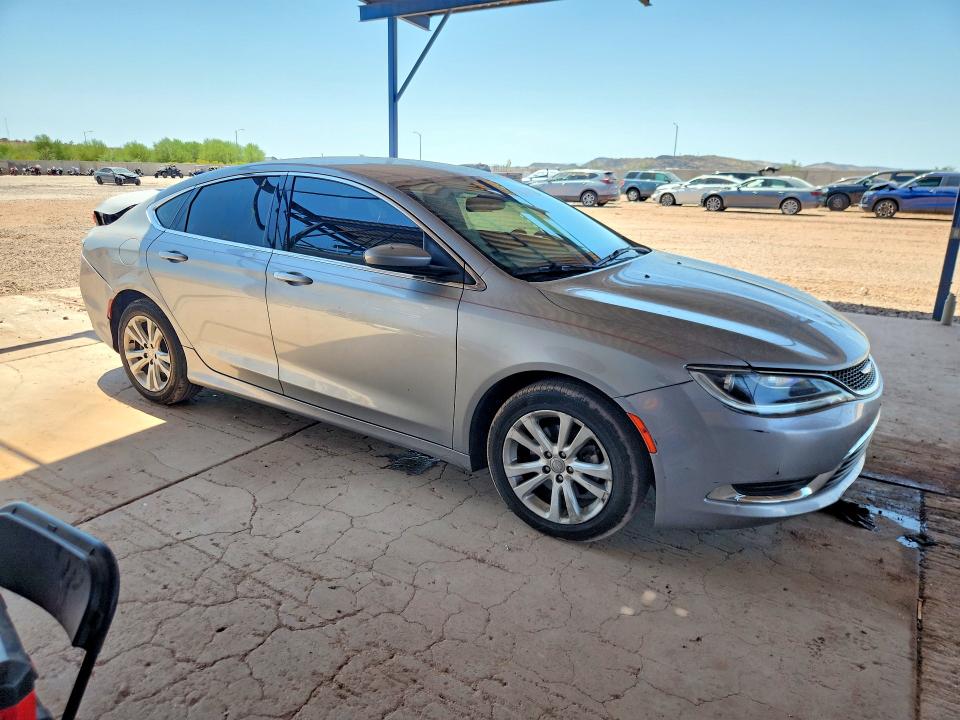 64317856 :رقم المزاد ، 1C3CCCAB2FN646260 vin ، 2015 Chrysler 200 مزاد بيع