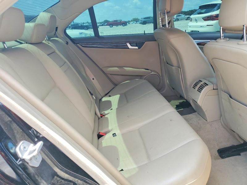 64550396 :رقم المزاد ، WDDGF8AB9DR260786 vin ، 2013 Mercedes-benz C مزاد بيع