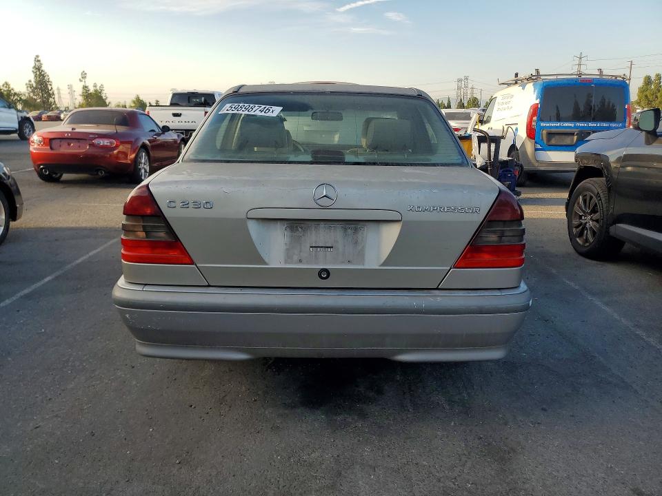 59898746 :رقم المزاد ، WDBHA24G8XA758951 vin ، 1999 Mercedes-benz C مزاد بيع