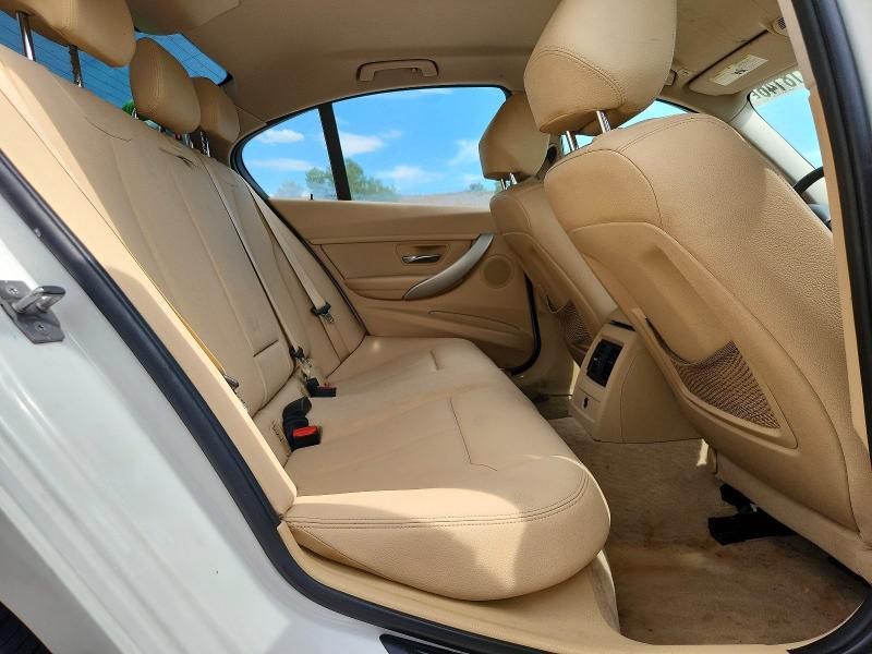 66318146 :رقم المزاد ، WBA3C1C5XDF444617 vin ، 2013 Bmw 328 مزاد بيع