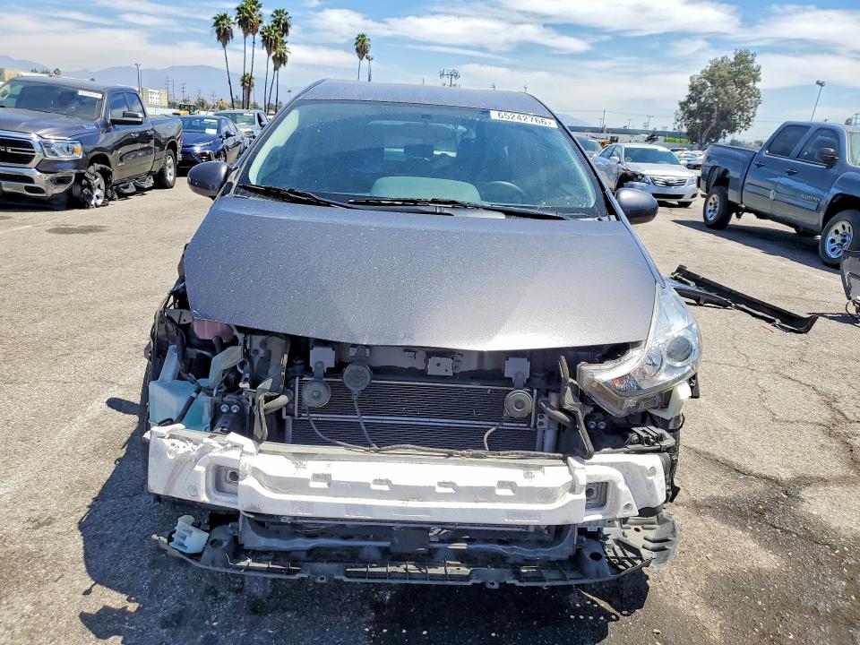 65242766 :رقم المزاد ، JTDZN3EU5FJ029261 vin ، 2015 Toyota Prius V مزاد بيع