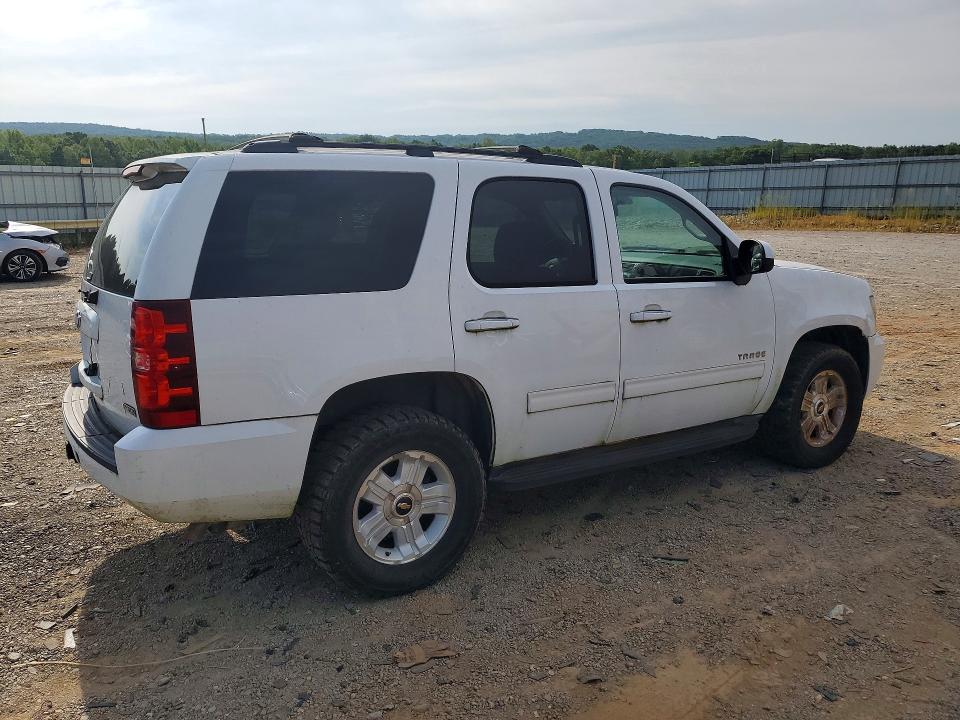 2011 Chevrolet Tahoe მანქანა იყიდება აუქციონზე, vin: 1GNSKAE0XBR385204, აუქციონის ნომერი: 64790386