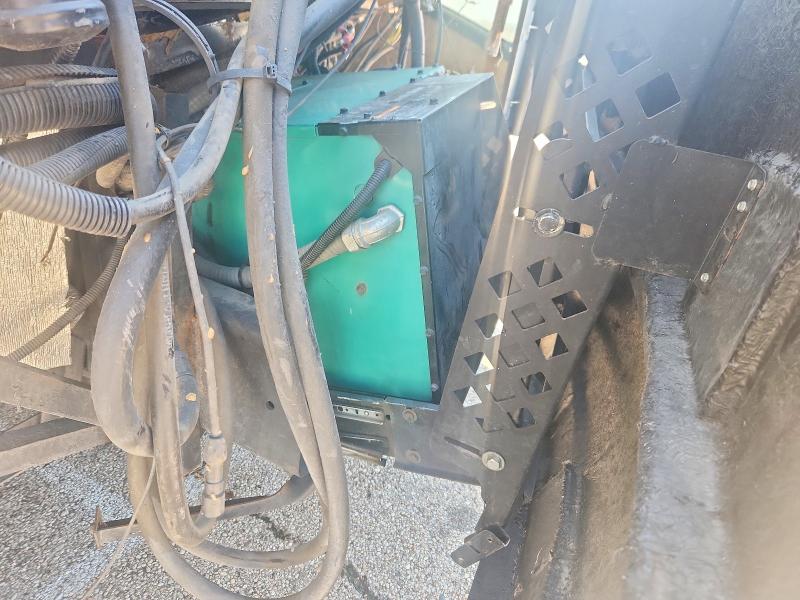 2014 Freightliner Chassis მანქანა იყიდება აუქციონზე, vin: 4UZACHCY4ECFX1989, აუქციონის ნომერი: 63121916