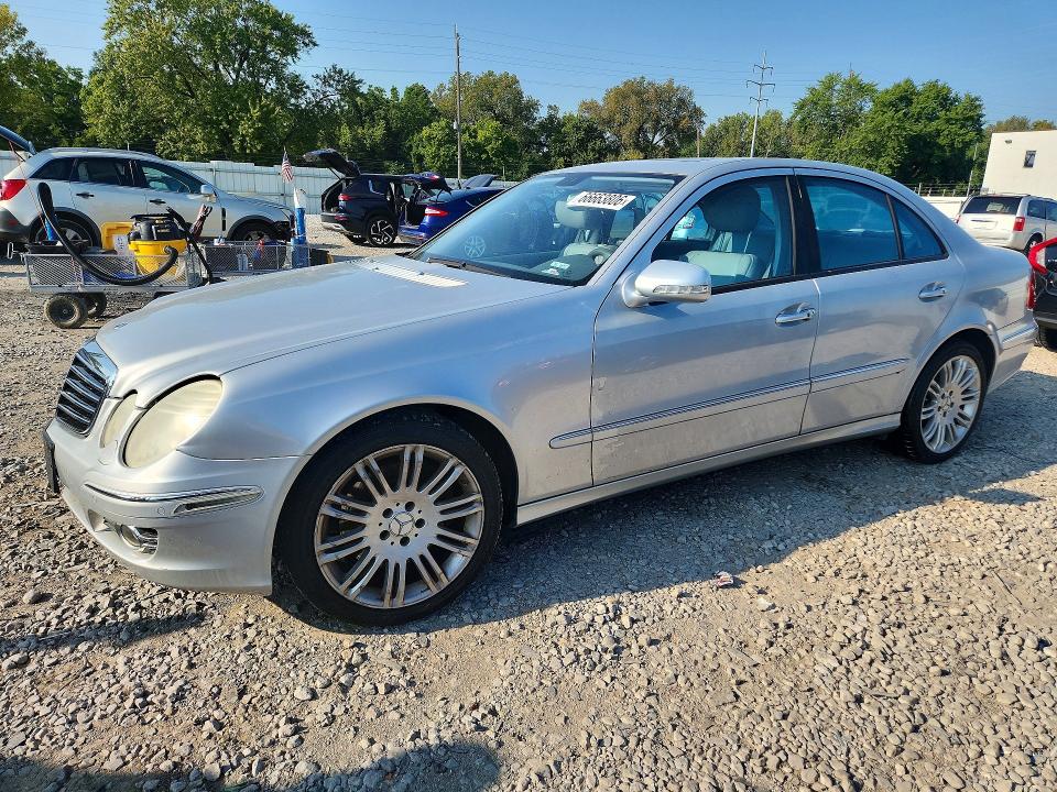 66663806 :رقم المزاد ، WDBUF87X58B261866 vin ، 2008 Mercedes-benz E مزاد بيع