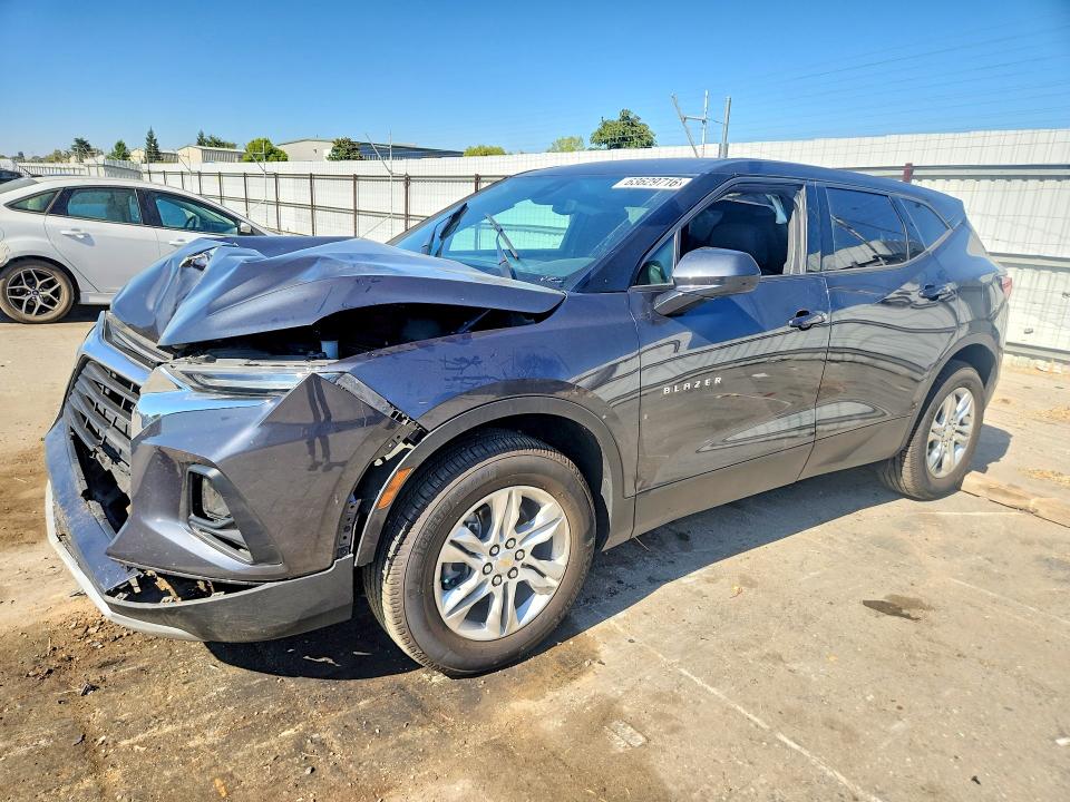 63629716 :رقم المزاد ، 3GNKBCR47NS132030 vin ، 2022 Chevrolet Blazer مزاد بيع