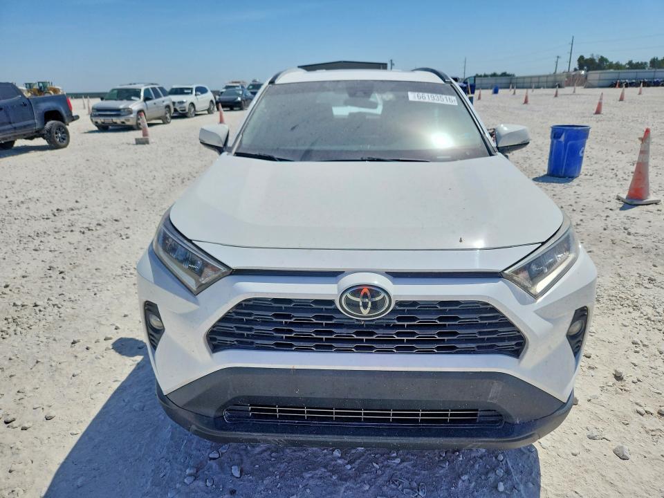 66193516 :رقم المزاد ، 2T3W1RFV5KW052320 vin ، 2019 Toyota Rav4 مزاد بيع