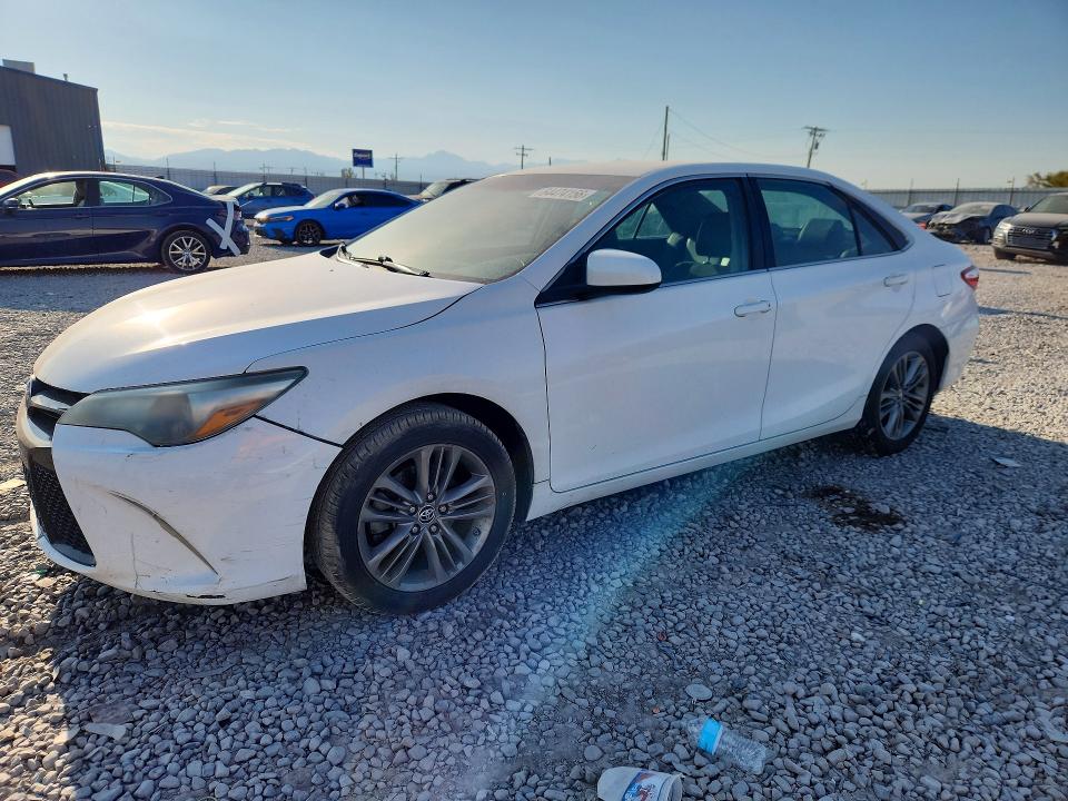 Aukcja sprzedaży 2016 Toyota Camry, vin: 4T1BF1FK6GU161795, numer aukcji: 64474156