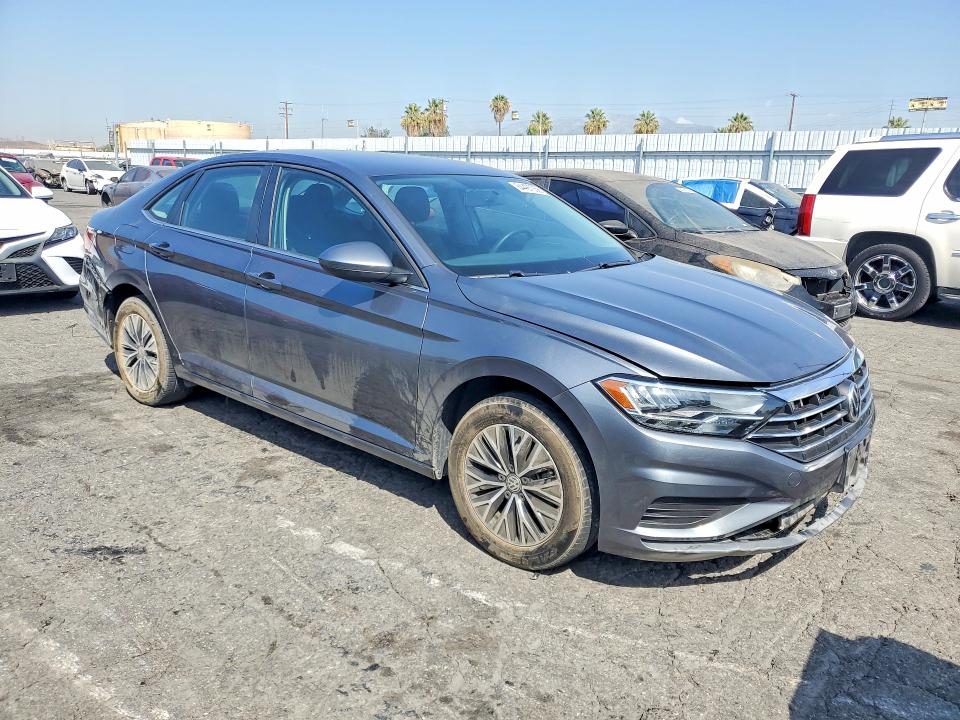 64497056 :رقم المزاد ، 3VWC57BU6MM076667 vin ، 2021 Volkswagen Jetta مزاد بيع