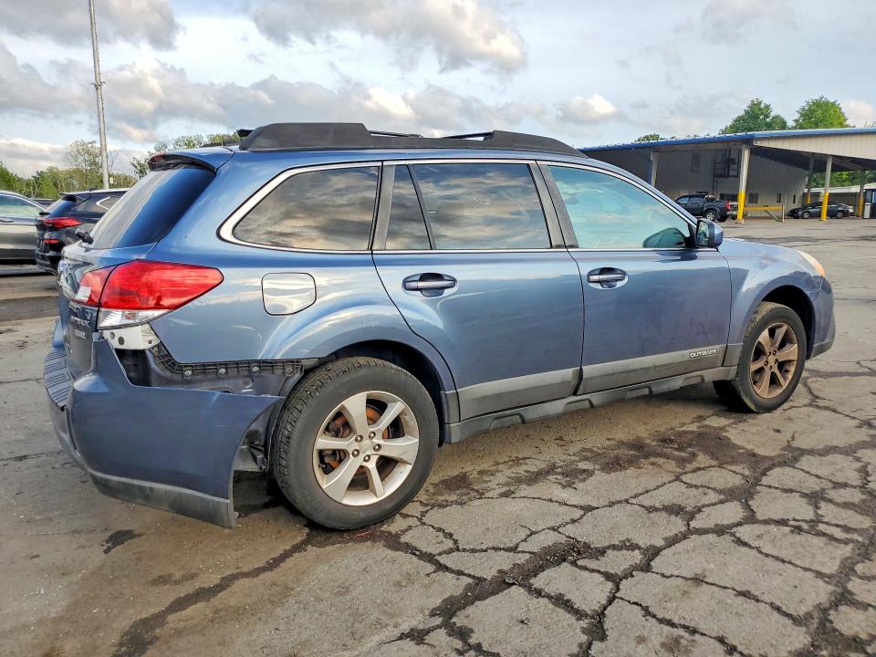 2014 Subaru Outback მანქანა იყიდება აუქციონზე, vin: 4S4BRBMC4E3201058, აუქციონის ნომერი: 66392566