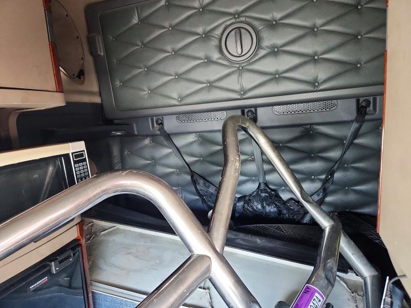 Aukcja sprzedaży 2018 Freightliner Cascadia 125, vin: 3ALXGF00XJDJS7591, numer aukcji: 63358116