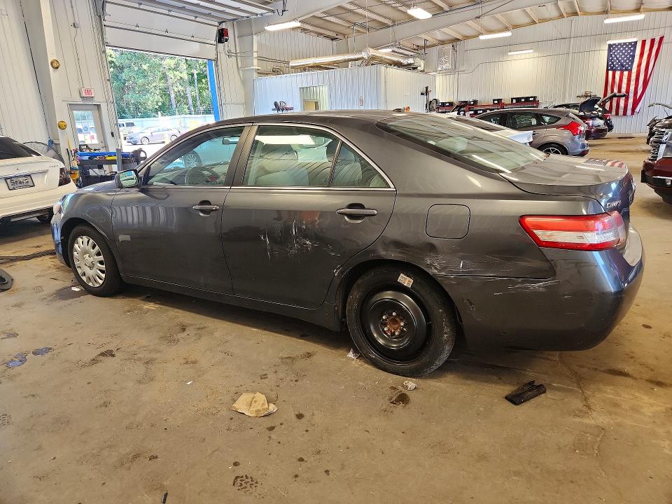 2010 Toyota Camry მანქანა იყიდება აუქციონზე, vin: 4T1BF3EK6AU074547, აუქციონის ნომერი: 63993136