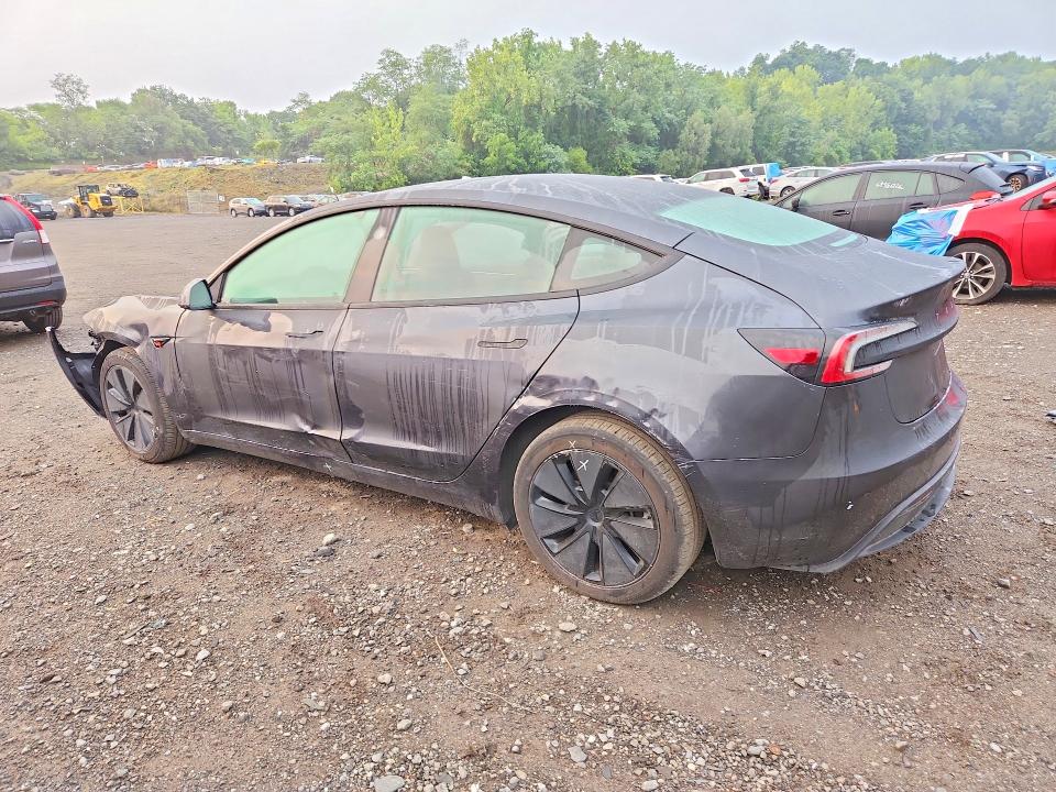 Auction sale of the 2025 Tesla Model 3, vin: 5YJ3E1EAXSF035798, lot number: 63357126