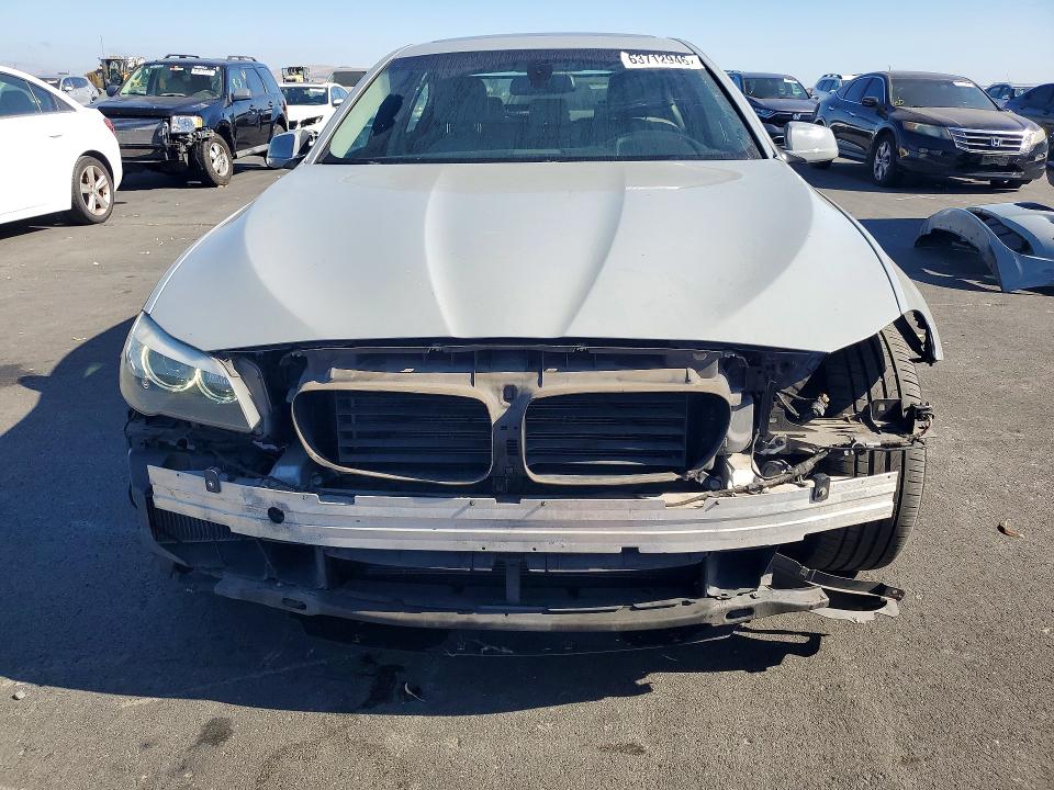 63712946 :رقم المزاد ، WBAFR7C58BC805310 vin ، 2011 Bmw 535 مزاد بيع