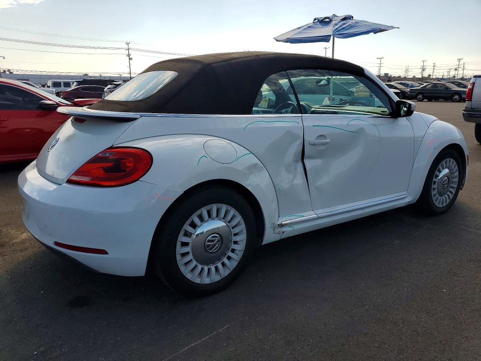 64097946 :رقم المزاد ، 3VW5P7AT5DM826183 vin ، 2013 Volkswagen Beetle مزاد بيع