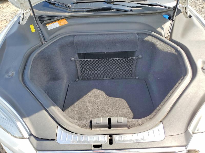 2013 Tesla Model S მანქანა იყიდება აუქციონზე, vin: 5YJSA1CN8DFP03405, აუქციონის ნომერი: 65992726