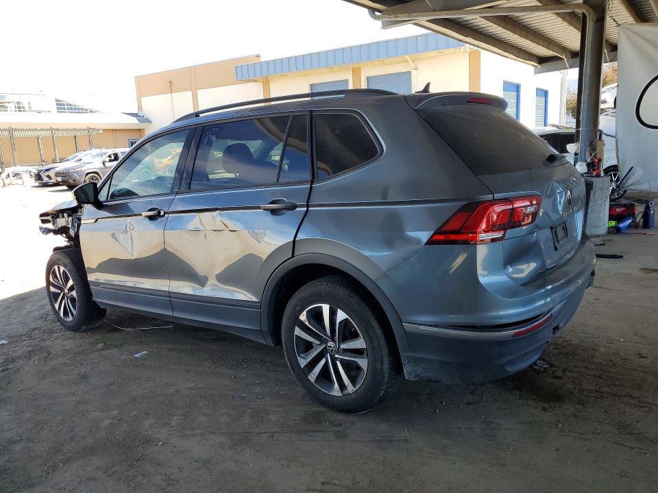 2022 Volkswagen Tiguan მანქანა იყიდება აუქციონზე, vin: 3VV1B7AX3NM075896, აუქციონის ნომერი: 66313616