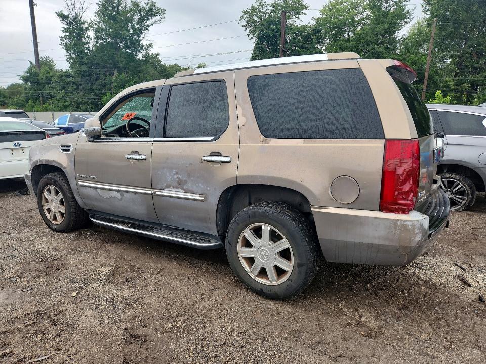 2007 Cadillac Escalade მანქანა იყიდება აუქციონზე, vin: 1GYFK63837R156333, აუქციონის ნომერი: 63688576
