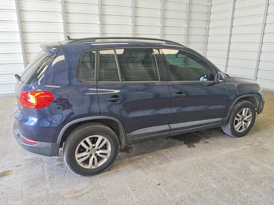 2016 Volkswagen Tiguan მანქანა იყიდება აუქციონზე, vin: WVGAV7AX3GW600945, აუქციონის ნომერი: 64323396