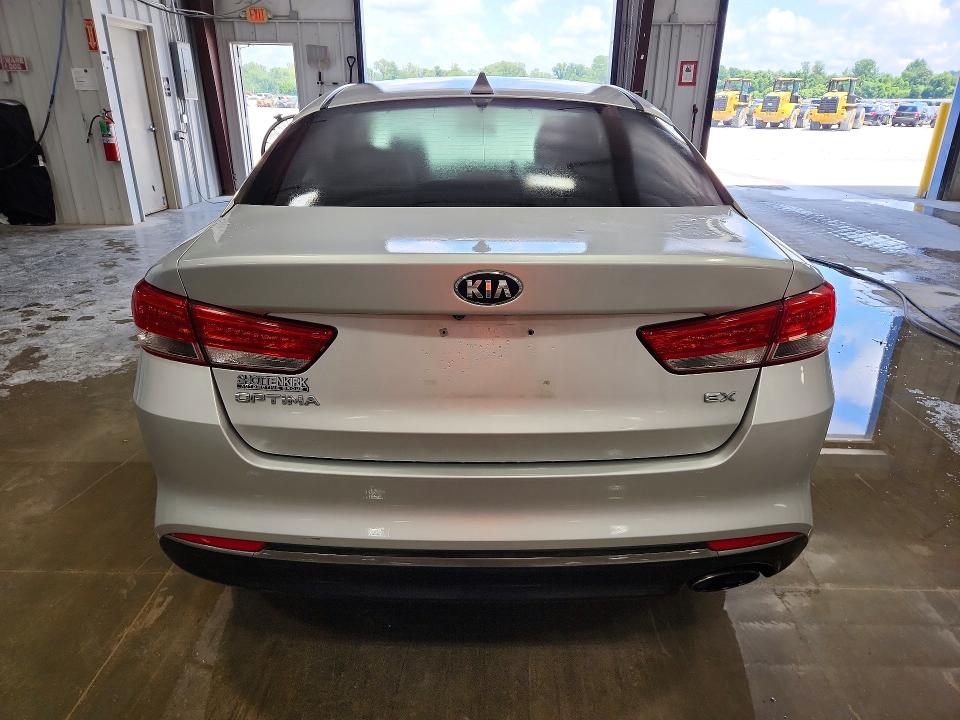 Продажа на аукционе авто 2017 Kia Optima, vin: 5XXGU4L31HG169082, номер лота: 63733226