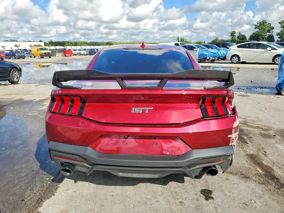 67137596 :رقم المزاد ، 1FA6P8CF8S5404776 vin ، 2025 Ford Mustang مزاد بيع
