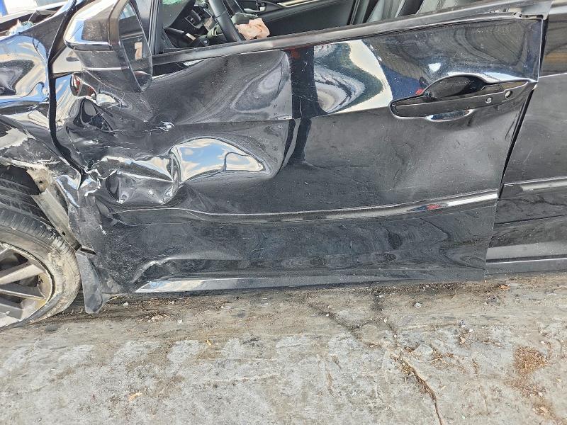 67558376 :رقم المزاد ، 19XFC1F78ME008582 vin ، 2021 Honda Civic مزاد بيع