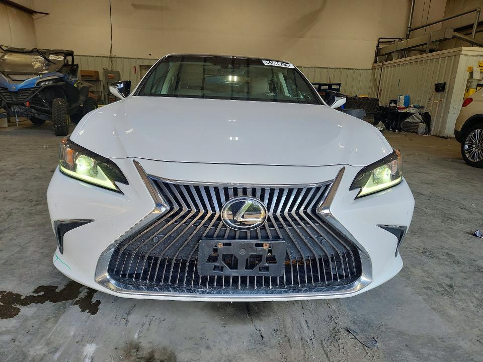 Продажа на аукционе авто 2019 Lexus Es, vin: 58ABZ1B17KU007103, номер лота: 64570256