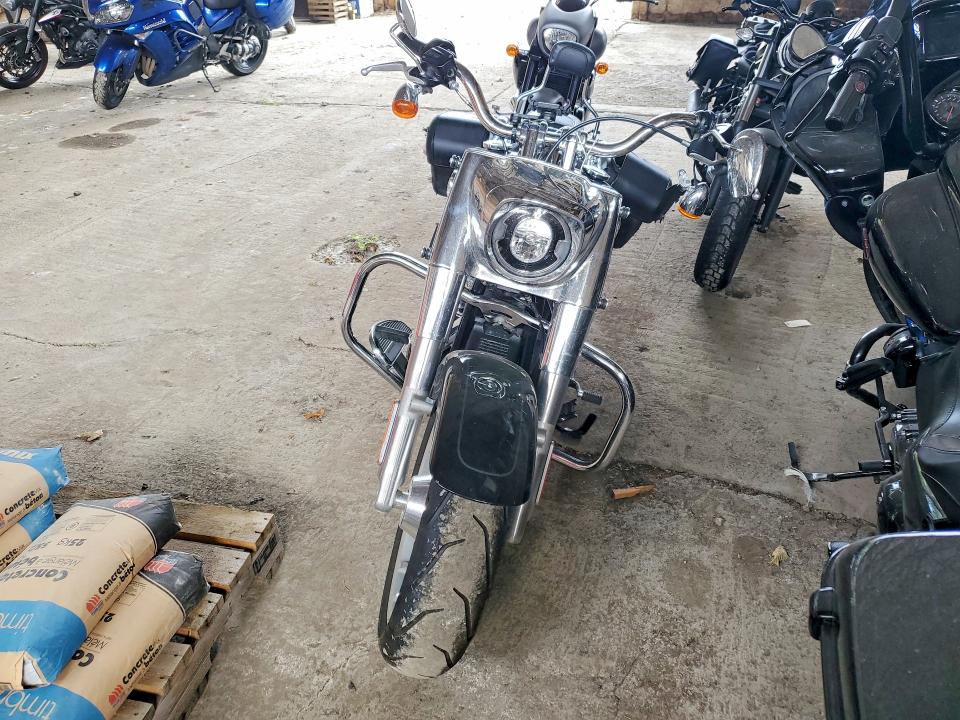 62991206 :رقم المزاد ، 5HD1YGK39MB011819 vin ، 2021 Harley-davidson Flfbs مزاد بيع