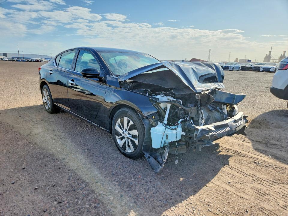 63406386 :رقم المزاد ، 1N4BL4BV6NN409703 vin ، 2022 Nissan Altima مزاد بيع