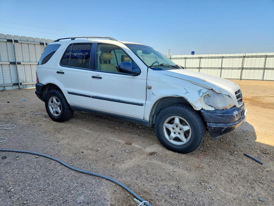 1999 Mercedes-benz Ml მანქანა იყიდება აუქციონზე, vin: 4JGAB54EXXA144933, აუქციონის ნომერი: 64899516