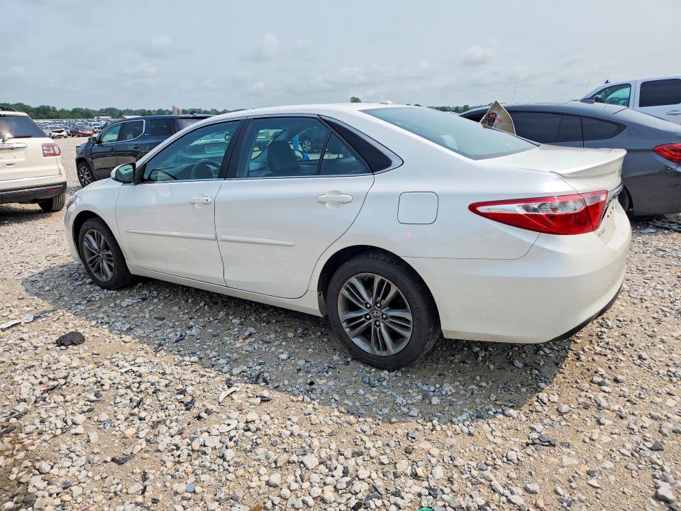 64460196 :رقم المزاد ، 4T1BF1FK2HU359971 vin ، 2017 Toyota Camry مزاد بيع