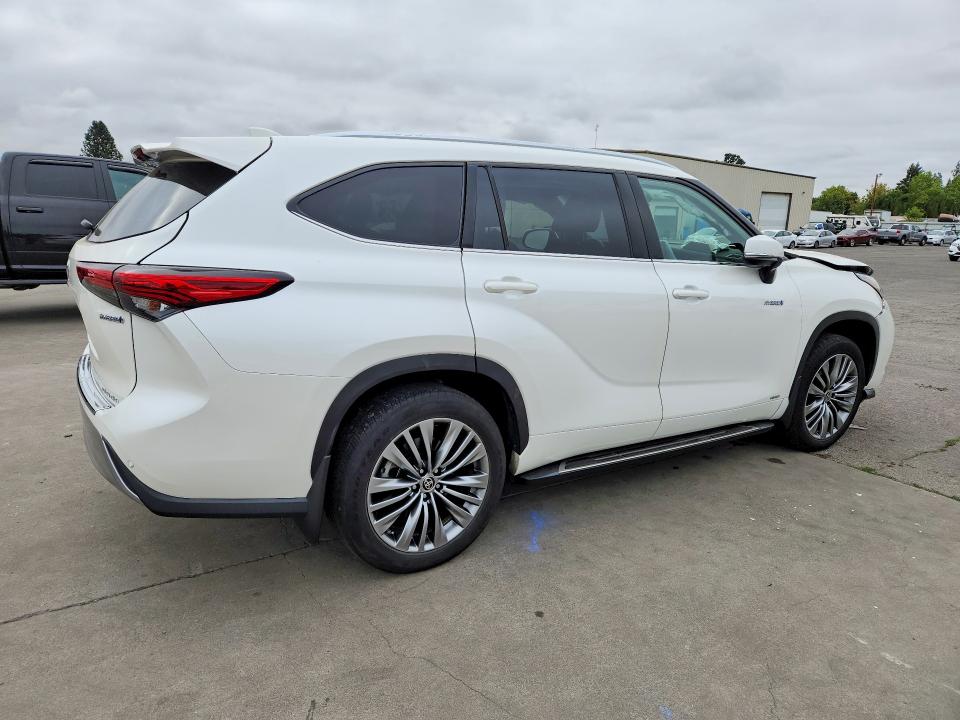 Продаж на аукціоні авто 2021 Toyota Highlander, vin: 5TDEBRCH1MS037471, номер лоту: 64853786