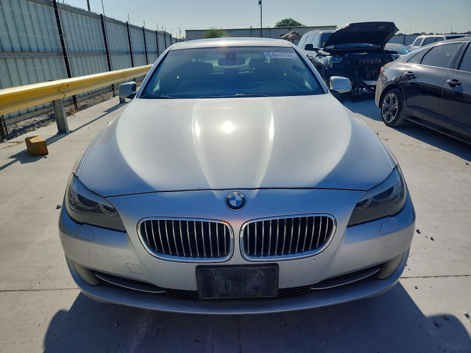 2011 Bmw 528 მანქანა იყიდება აუქციონზე, vin: WBAFR1C56BC750000, აუქციონის ნომერი: 64618396