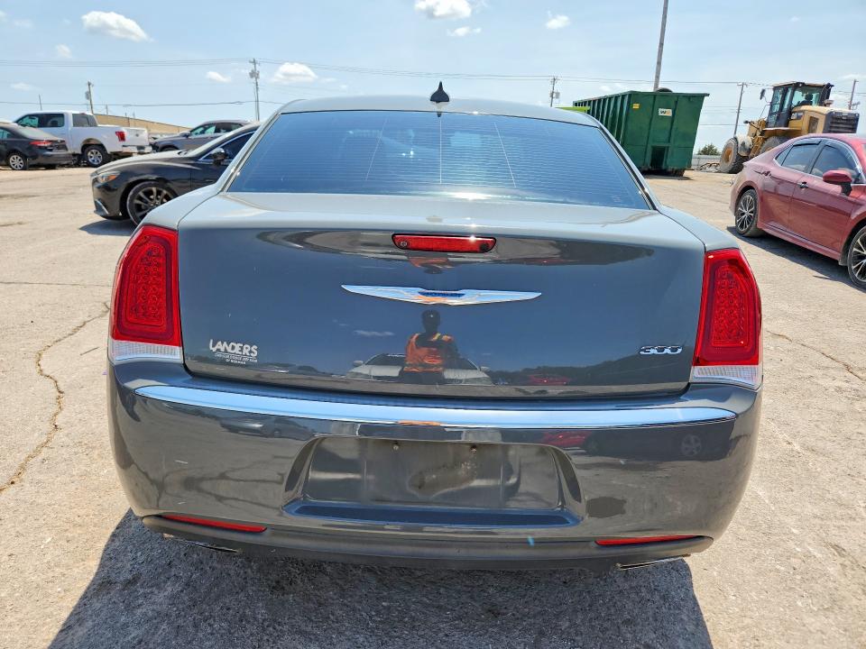 64773396 :رقم المزاد ، 2C3CCAAGXHH612630 vin ، 2017 Chrysler 300 مزاد بيع