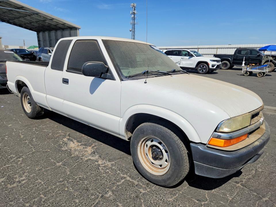 65751396 :رقم المزاد ، 1GCCS19X638214560 vin ، 2003 Chevrolet S Truck مزاد بيع