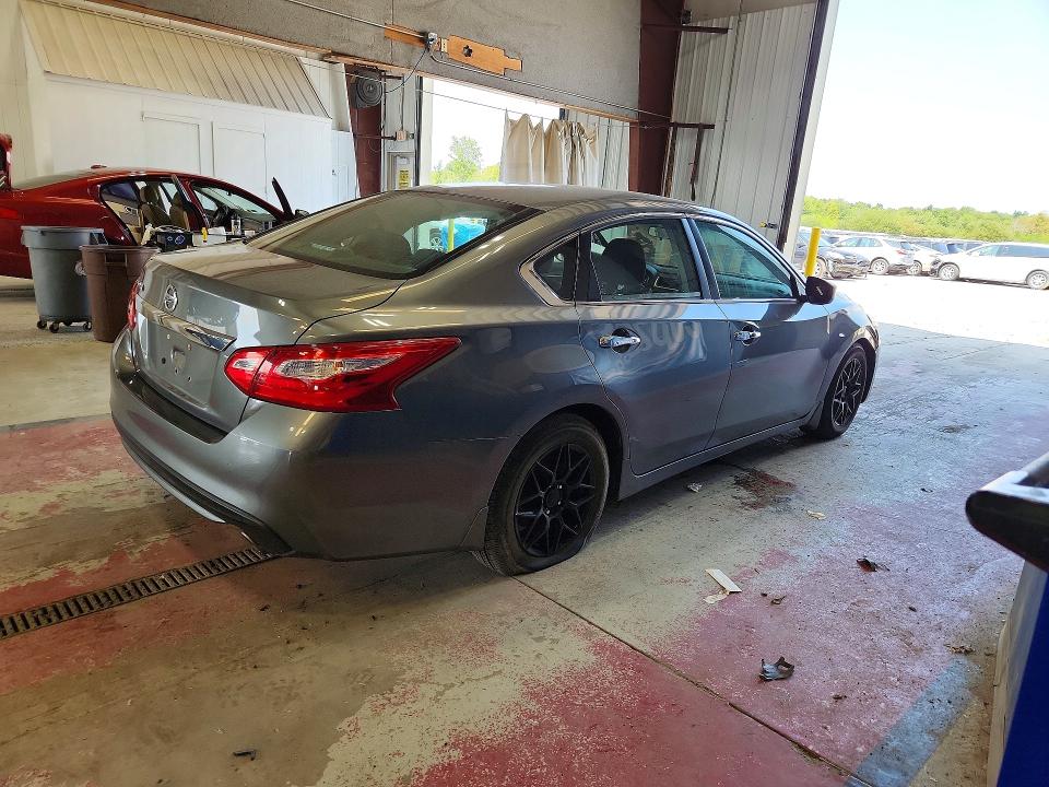 64002206 :رقم المزاد ، 1N4AL3AP7HC476965 vin ، 2017 Nissan Altima مزاد بيع