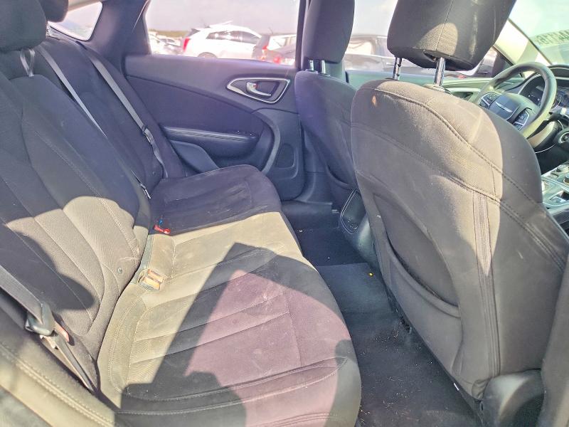 63444116 :رقم المزاد ، 1C3CCCAB0FN502335 vin ، 2015 Chrysler 200 مزاد بيع