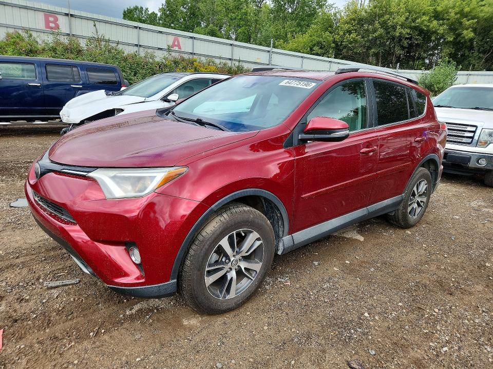 64775196 :رقم المزاد ، 2T3RFREV2JW740743 vin ، 2018 Toyota Rav4 مزاد بيع