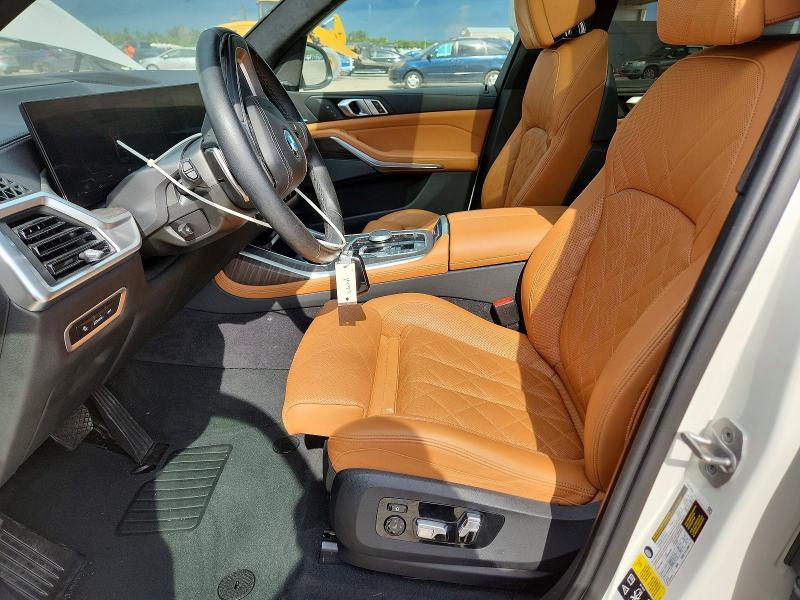 64581066 :رقم المزاد ، 5UX23EM0XR9S36542 vin ، 2024 Bmw X7 مزاد بيع