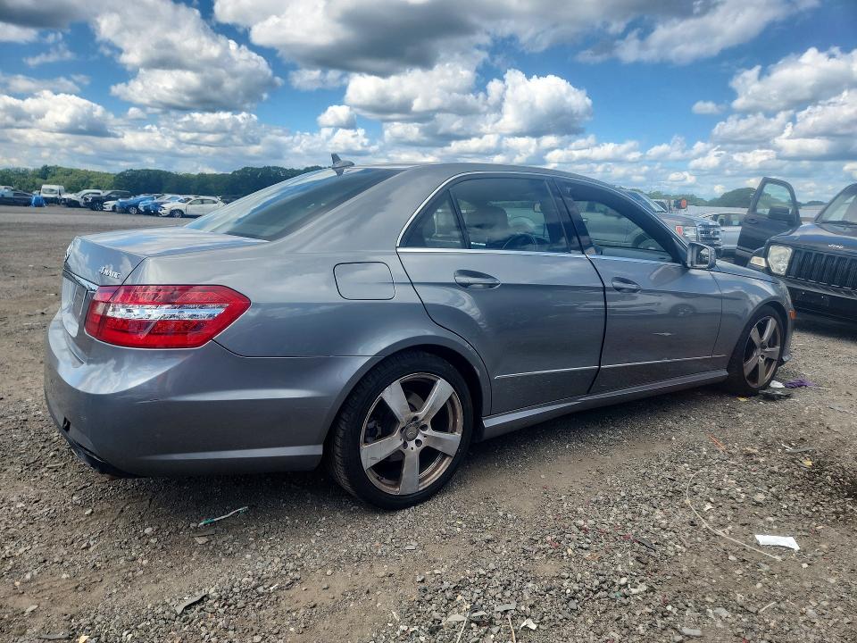 2011 Mercedes-benz E მანქანა იყიდება აუქციონზე, vin: WDDHF8HB8BA437382, აუქციონის ნომერი: 66100026