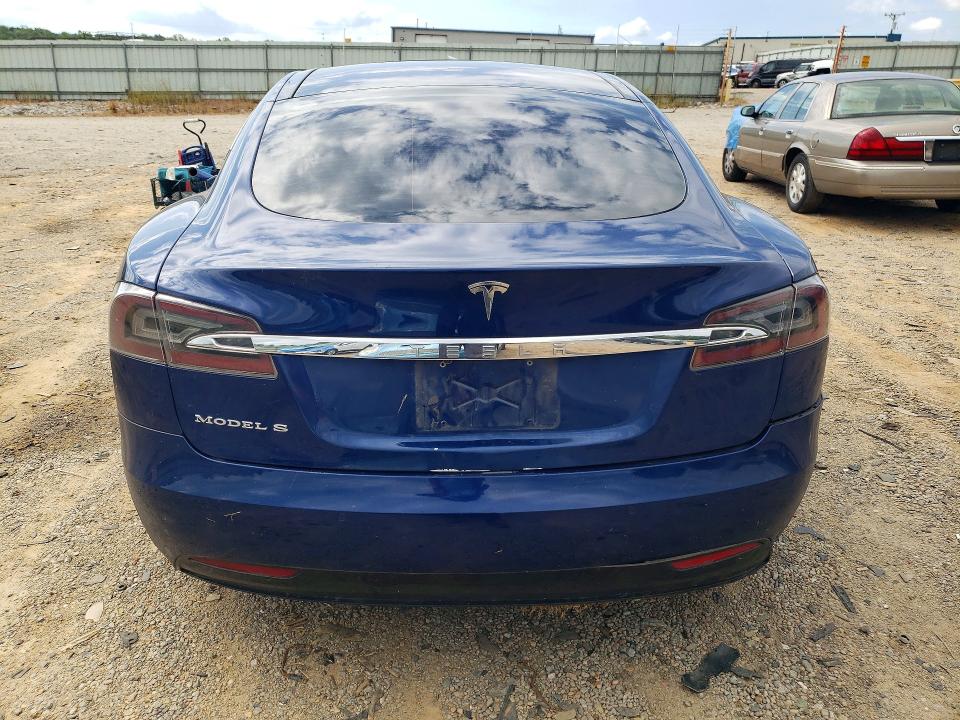 65055626 :رقم المزاد ، 5YJSA1E11GF157058 vin ، 2016 Tesla Model S مزاد بيع