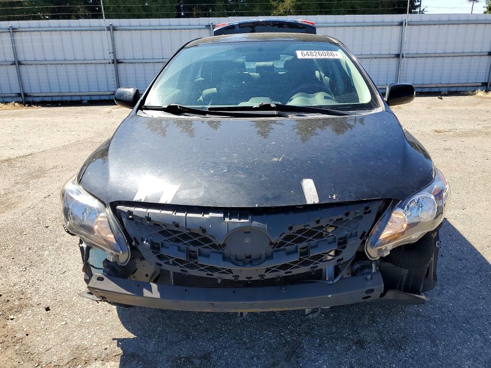 64826086 :رقم المزاد ، 5YFBU4EE8DP113196 vin ، 2013 Toyota Corolla مزاد بيع