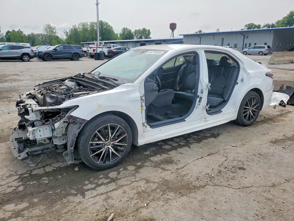 64770346 :رقم المزاد ، 4T1G11AK3PU810951 vin ، 2023 Toyota Camry مزاد بيع