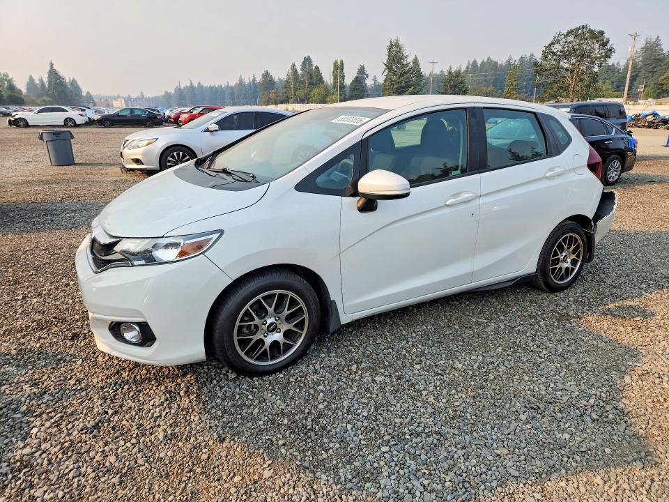 63533026 :رقم المزاد ، 3HGGK5H4XKM745806 vin ، 2019 Honda Fit مزاد بيع