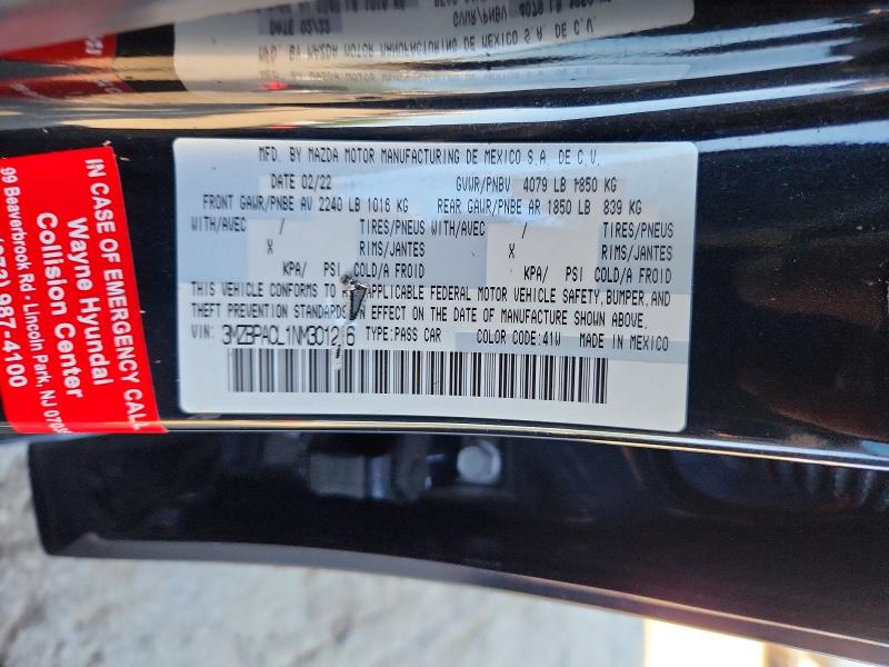 63940336 :رقم المزاد ، 3MZBPACL1NM301216 vin ، 2022 Mazda 3 مزاد بيع
