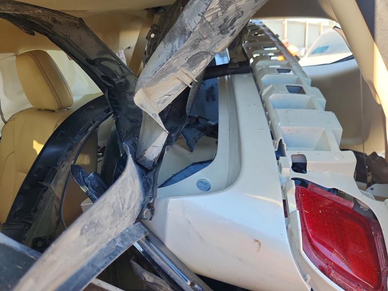 64836616 :رقم المزاد ، 5TDKZRFH4JS546668 vin ، 2018 Toyota Highlander مزاد بيع