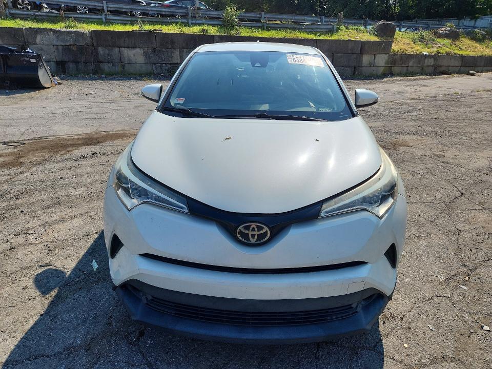 64844656 :رقم المزاد ، NMTKHMBX0JR045438 vin ، 2018 Toyota C-hr مزاد بيع