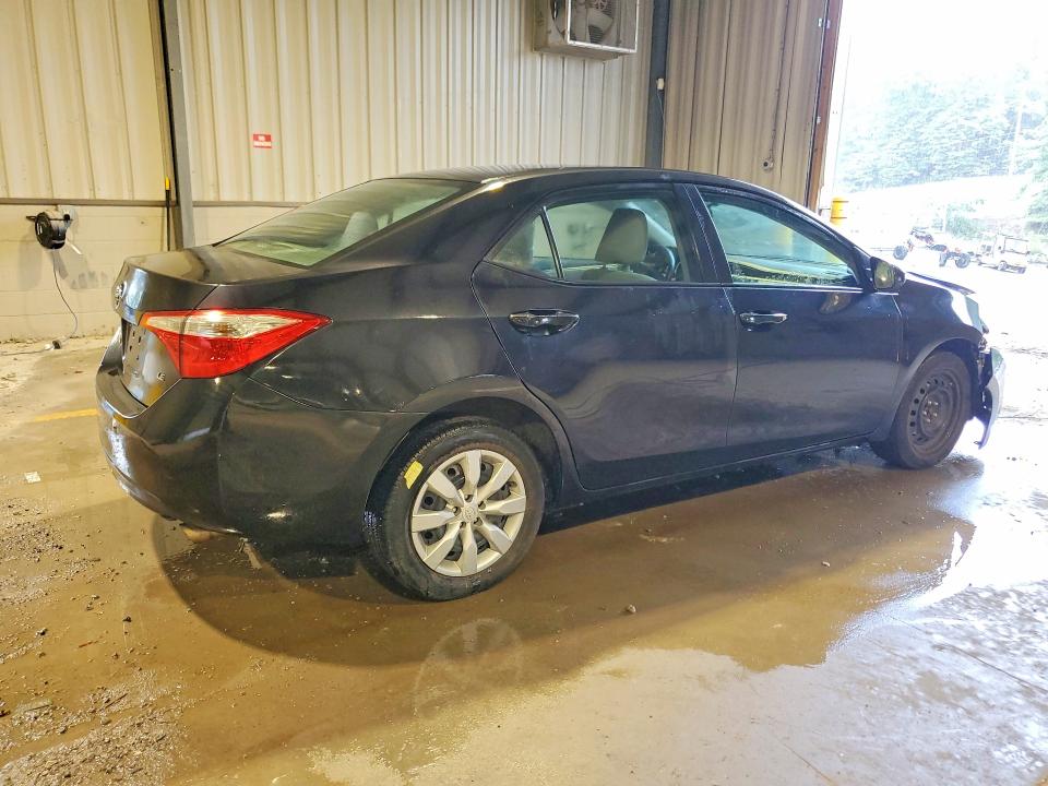 66765726 :رقم المزاد ، 2T1BURHE4FC235405 vin ، 2015 Toyota Corolla مزاد بيع