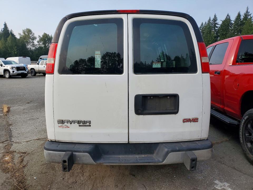 63540416 :رقم المزاد ، 1GTW7FCF4F1907250 vin ، 2015 Gmc Savana مزاد بيع