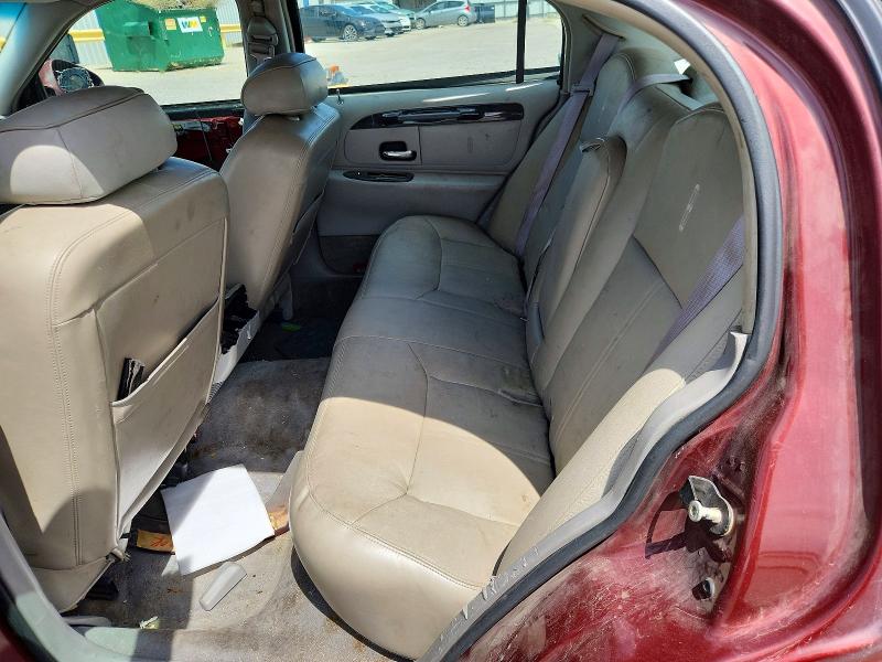 Продажа на аукционе авто 2001 Lincoln Town Car, vin: 1LNHM82W01Y629795, номер лота: 65164786